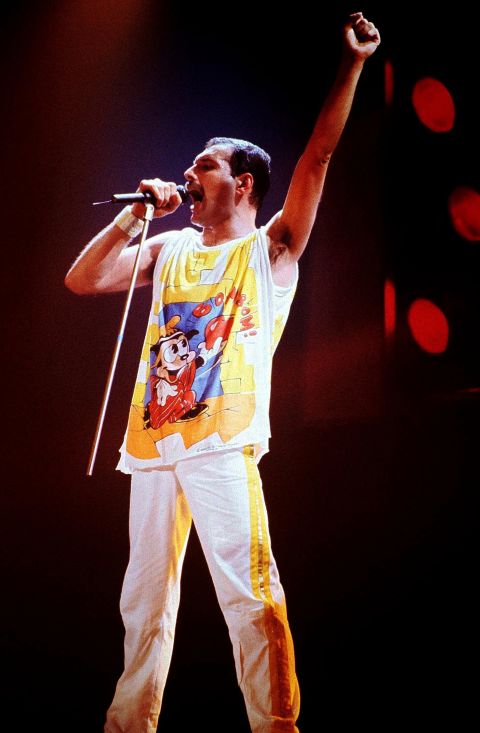 Freddie Mercury, en 10 'looks'
