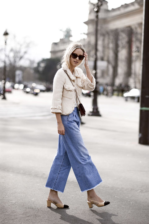 Para elevar el nivel de un culotte vaquero,&nbsp;The Fashion Guitar lo acompaña de&nbsp;sus slingbacks de Chanel y una&nbsp;elegante chaqueta de tweed.&nbsp; 